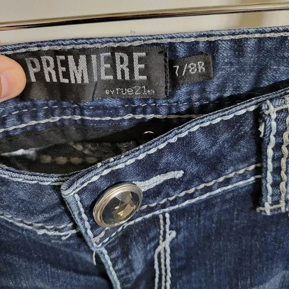 Premiere By Rue 21 Bootcut Embellished Jeans, Size 7/8 - Picture 2 of 5